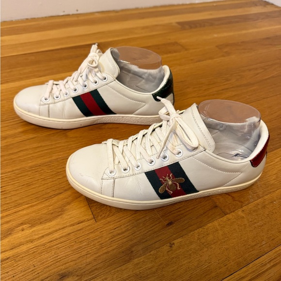 Gucci Shoes - Gucci Ace Sneaker Sz 37 Women Golden Bee Embroidered Red Green Webbing EUC